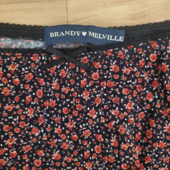 Brandy Melville Black and Red Floral A-Line Skirt - Picture 3 of 3